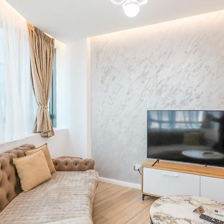 Premium Apartment In The Center Tirana Exterior foto